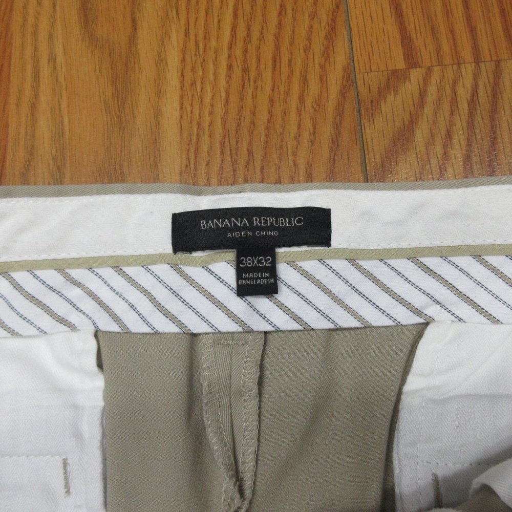 36x32 BANANA REPUBLIC AIDEN PANT COTTON/ELASTERALL/SPANDEX KHAKI 38W x 32L - Picture 4 of 4